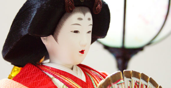 ひなまつりに飾る雛人形についての疑問